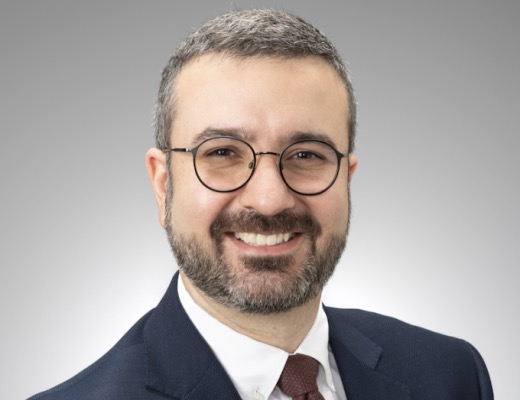 Portrait of David T. Fernandes Cabral, MD